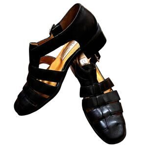 Calico low heel black leather sandals adjustable buckle classic casual 6M 1980's